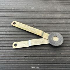 KASA KAPAK YAN MENTEŞESİ [Felicia Pickup] 6U7827774A 6U7827958