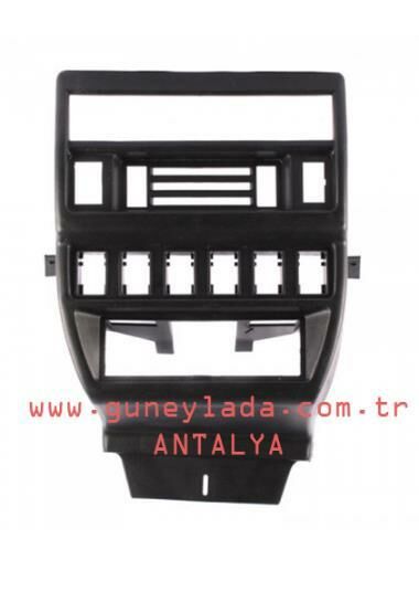 TORPİDO-TEYP KONSOLU YM. 49 Lada Niva