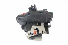 Audi A4 - Kapı Kilit Mekanizması Ön Sağ 05-08 - [Audi A6; Seat Ateca] - 8N1837016