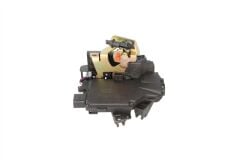Audi A6 - Kapı Kilit Mekanizması Arka Sağ 98-05 - 4B0839016G