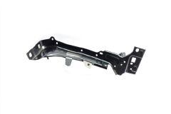 Audi A5 - Çamurluk Braketi Sağ 17+ - 8W6821132B
