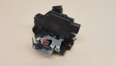 Audi A4 - Kapı Kilit Mekanizması Ön Sağ 05-08 - [Audi A6; Seat Ateca] - 4B1837016G