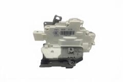 Audi A3 - Kapı Kilit Mekanizması Arka Sol 13-16 - [Audi A6; Audi A7; Audi Q3; Audi Q7] - 4G0839015