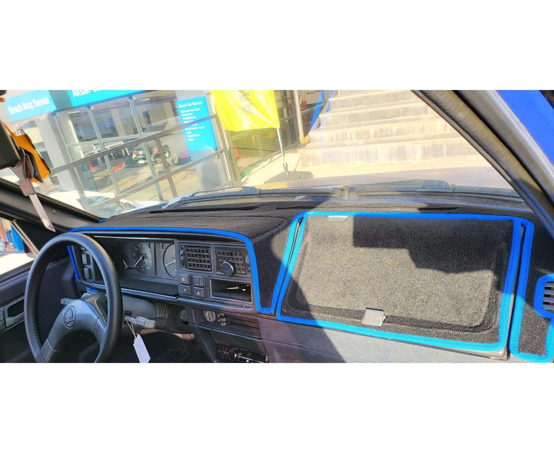 TORPİDO HALISI KORUYUCU ÖRTÜ 3D SİYAH MAVİ  [Skoda Favorit,Forman,Pickup]