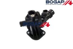 Audi A3 - Termostat Yuvası (Komple) 2.0 FSI BLR-BLX-BLY - [Audi A4, A5; Volkswagen Passat] - 06F121111