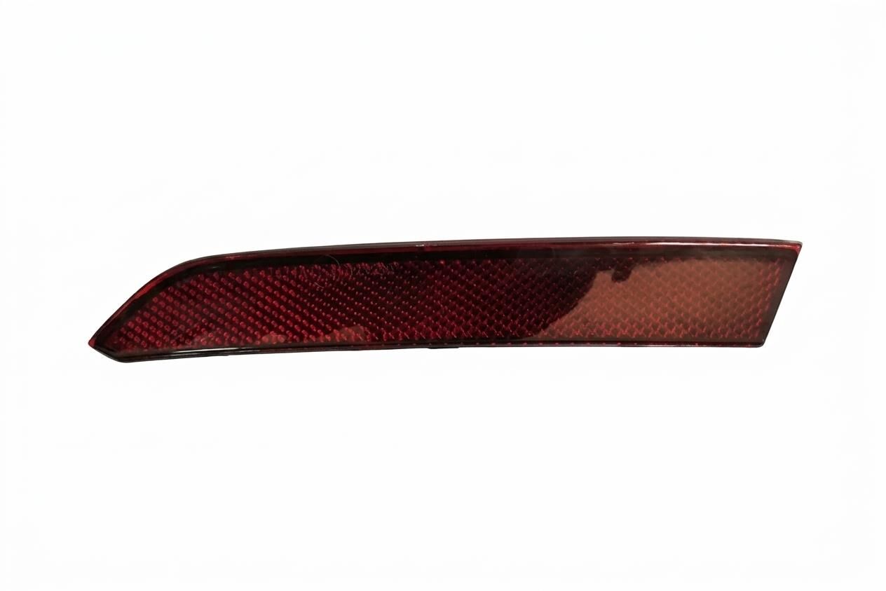 Volkswagen Passat - Tampon Reflektörü Arka Dış Sol - 15+ - 3G0945105A