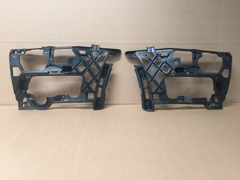 Volkswagen Golf - Tampon Bağlantı Braketi Ön Sol - 5G0807723A