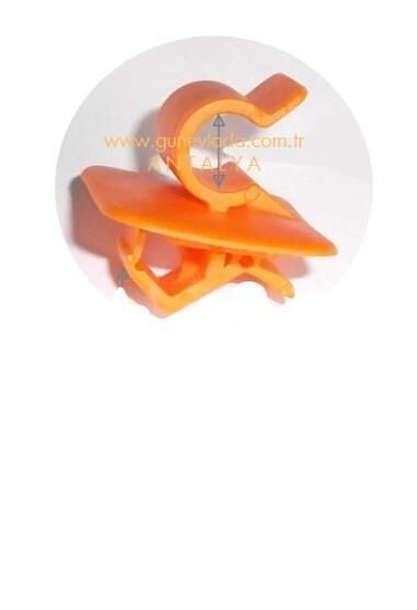 MOTOR KAPUT DEMİR TESBİT PLASTİĞİ   [Skoda Fabia,Octavia]