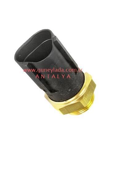 FAN MÜŞÜRÜ 3 Fiş-Siyah,Üçgen Soket [Skoda Fabia,Octavia]   13O