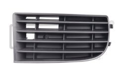 Volkswagen Golf - Tampon Izgarası Sağ - 1K0853666